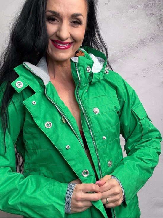 Obermeyer Jackets & Blazers - Obermeyer Vivid Green Hooded Utility Jacket
